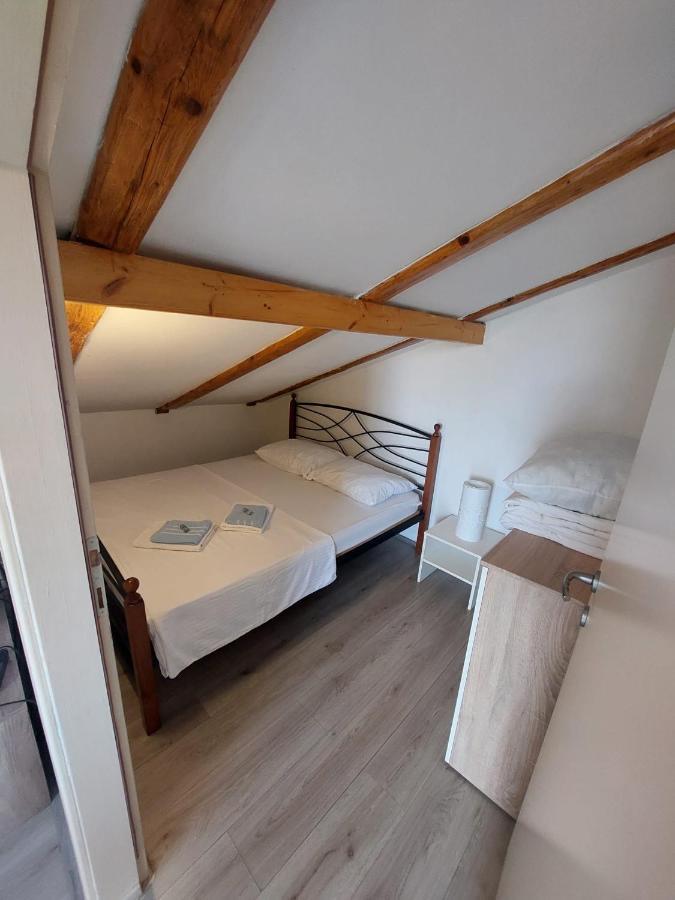 Apartment Ivana Krk Town Eksteriør billede